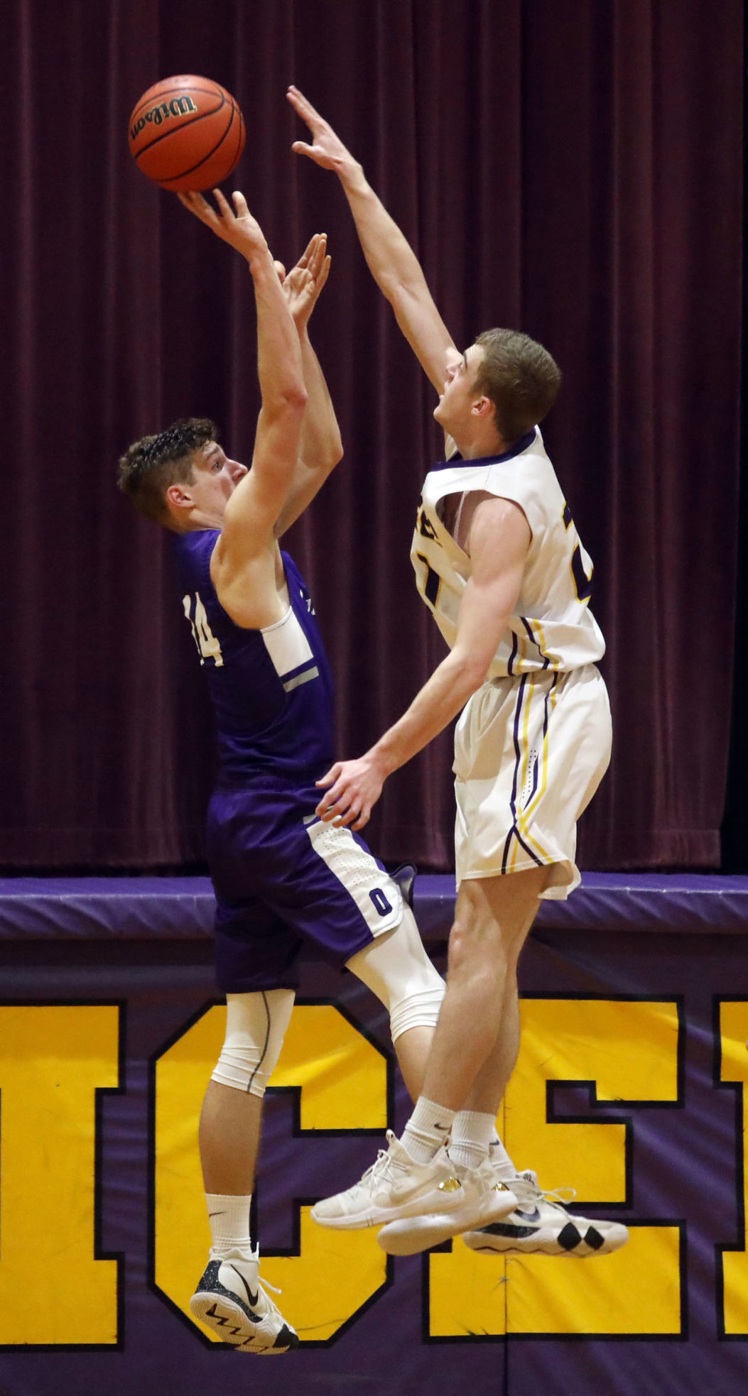 Monticello vs Fithian Oakwood boys basketball 1 12.26.18.jpg